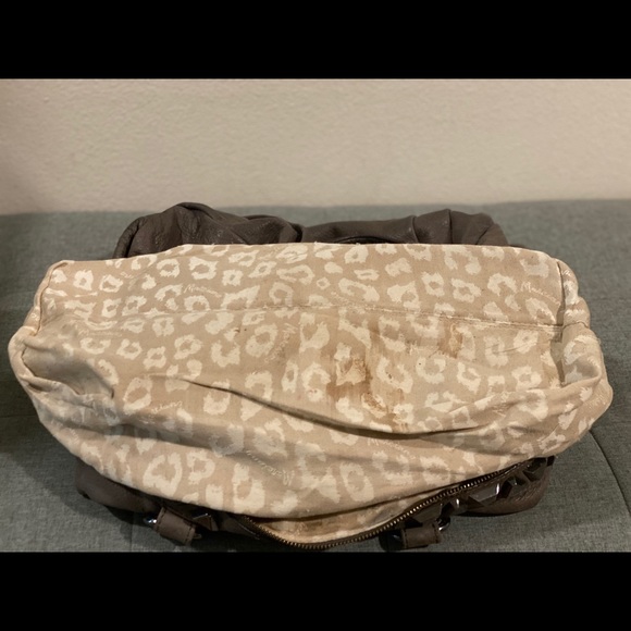 Grey Guess by Marciano Soft Leather Handbag - Picture 6 of 9